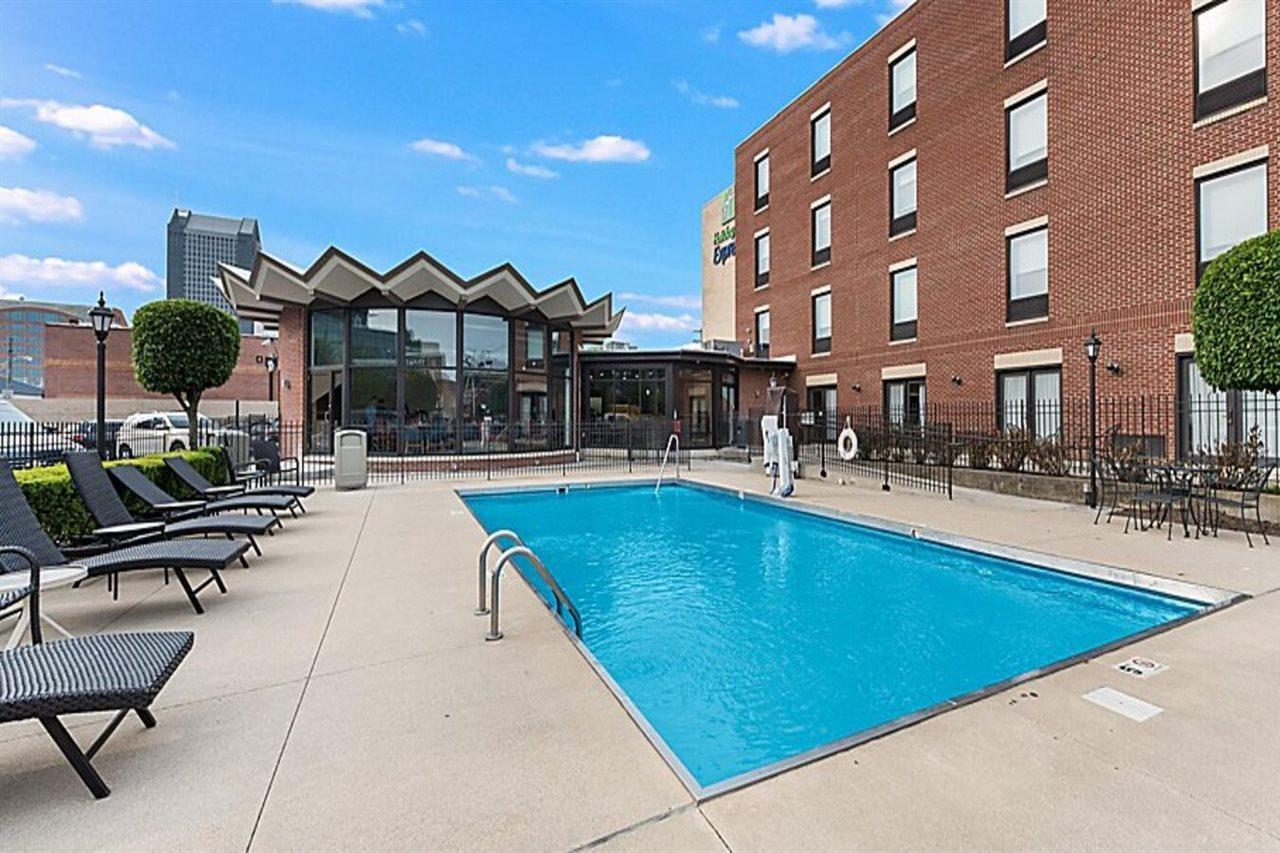 Holiday Inn Express - Columbus Downtown By Ihg Exteriör bild
